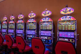idxbig baccarat table with live feed and betting controls
